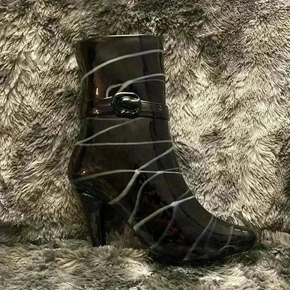 High Heel Glass Boot Vase 12”Stiletto
Art Sculpture Black  with white stripes